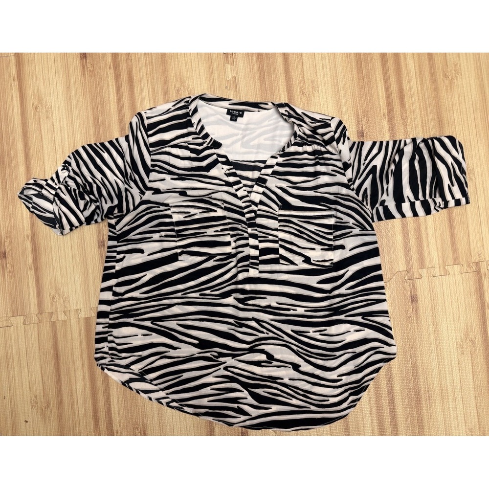 Torrid Harper Size L Zebra Print 3/4 Roll Tab Sleeve V Neck Pocket Front 0 Large